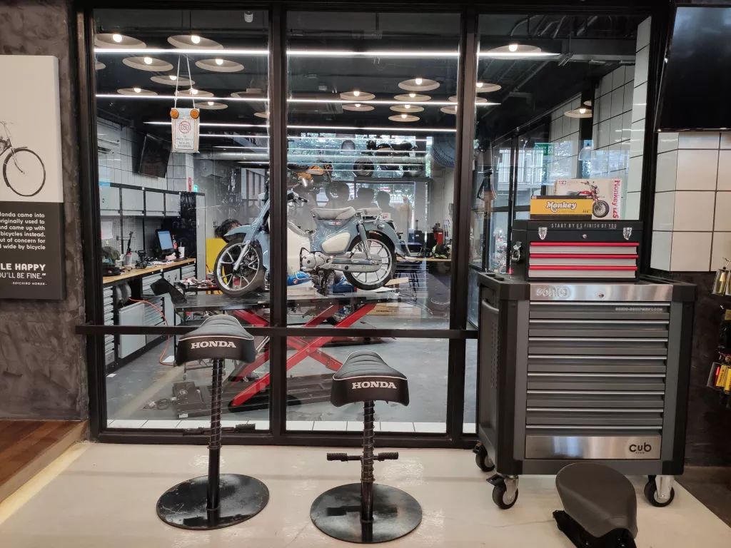 萨瓦迪卡摩托,萨瓦迪卡曼谷摩托