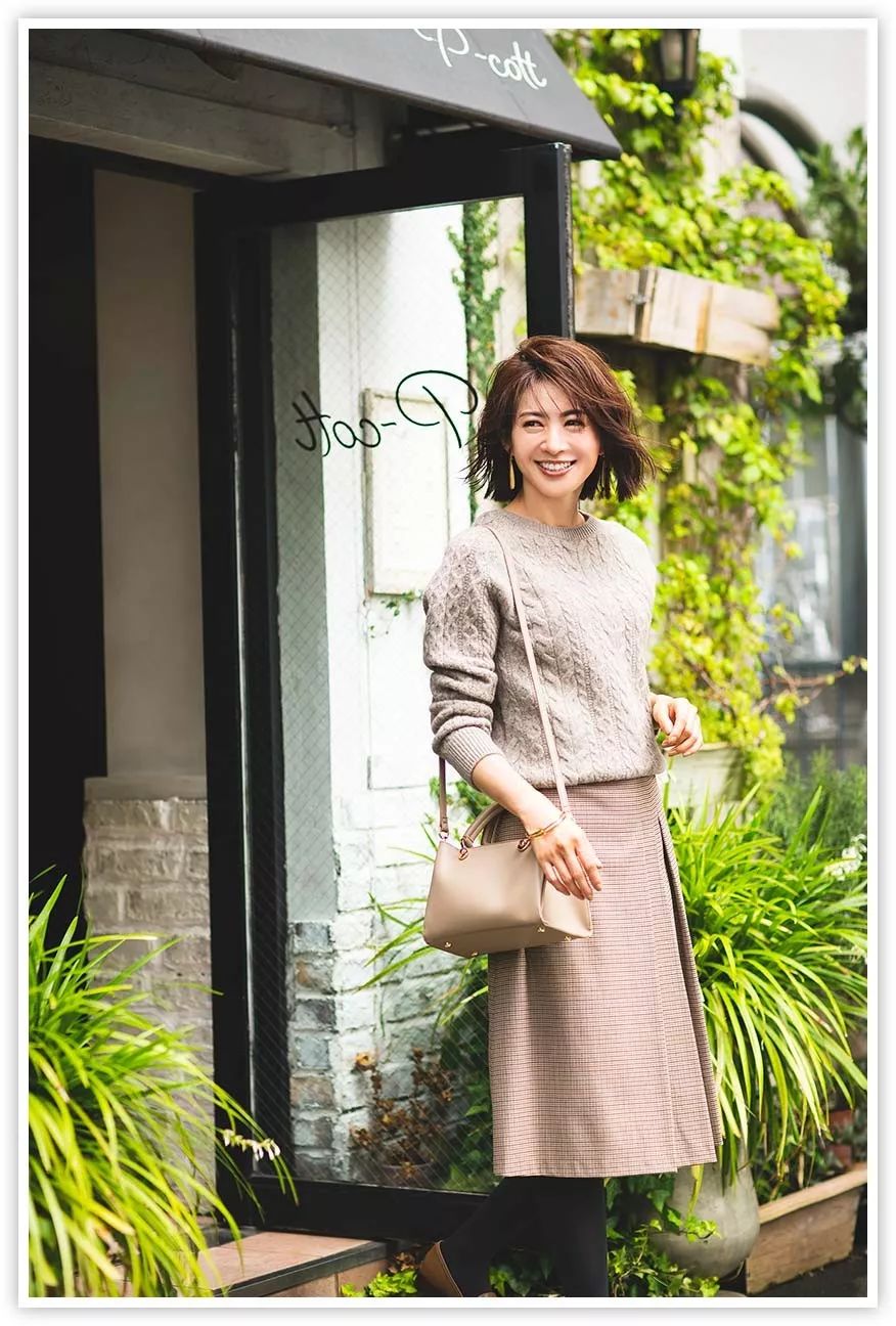 冬季外套里穿什么暖和又好看,冬天的时髦取决于外套里面穿什么