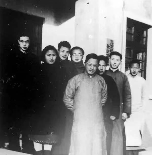 两弹元勋邓稼先隐姓埋名十几载,默默无闻的两弹元勋