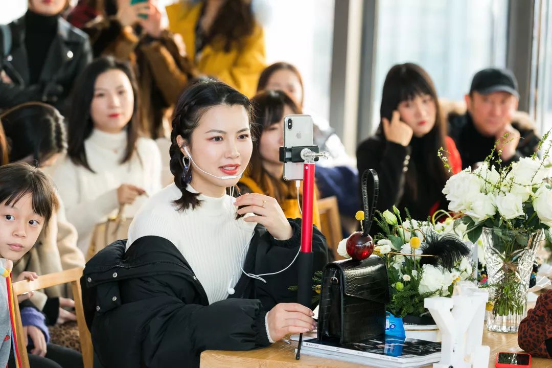 伊人美物分享会familyday，只为遇见更美好的你