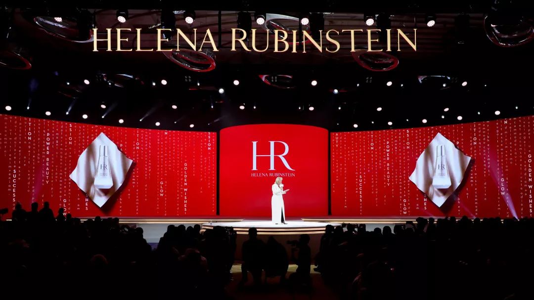 范丞丞同款运动鞋和王菲的“一见钟情”能否让你动心？