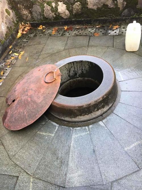 乡村消失的风景线图片,农村废弃的大口井