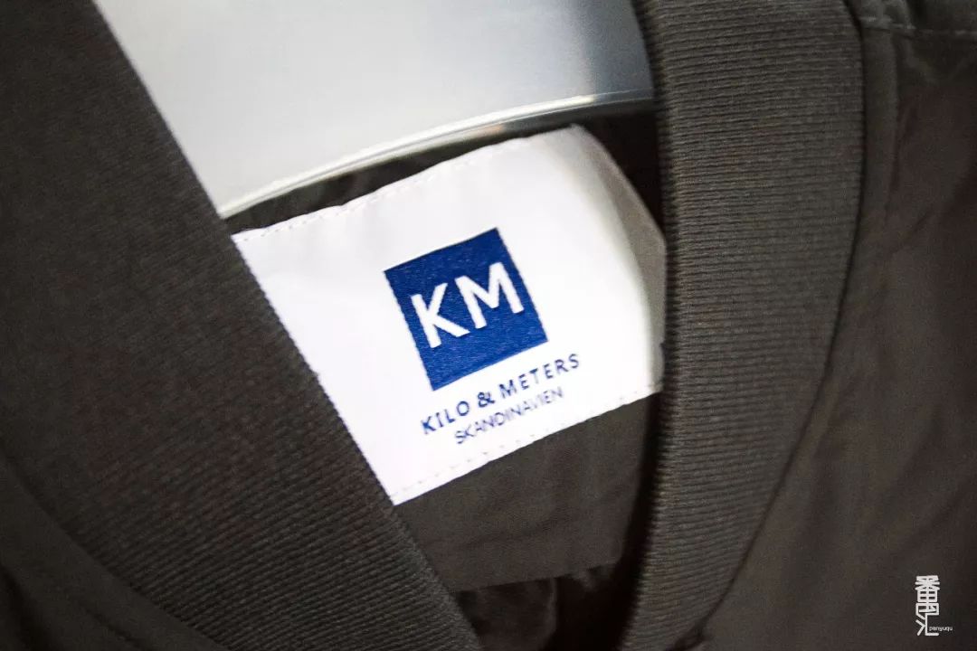 品牌羽绒服工厂99清仓,番禺南村羽绒服厂家清仓