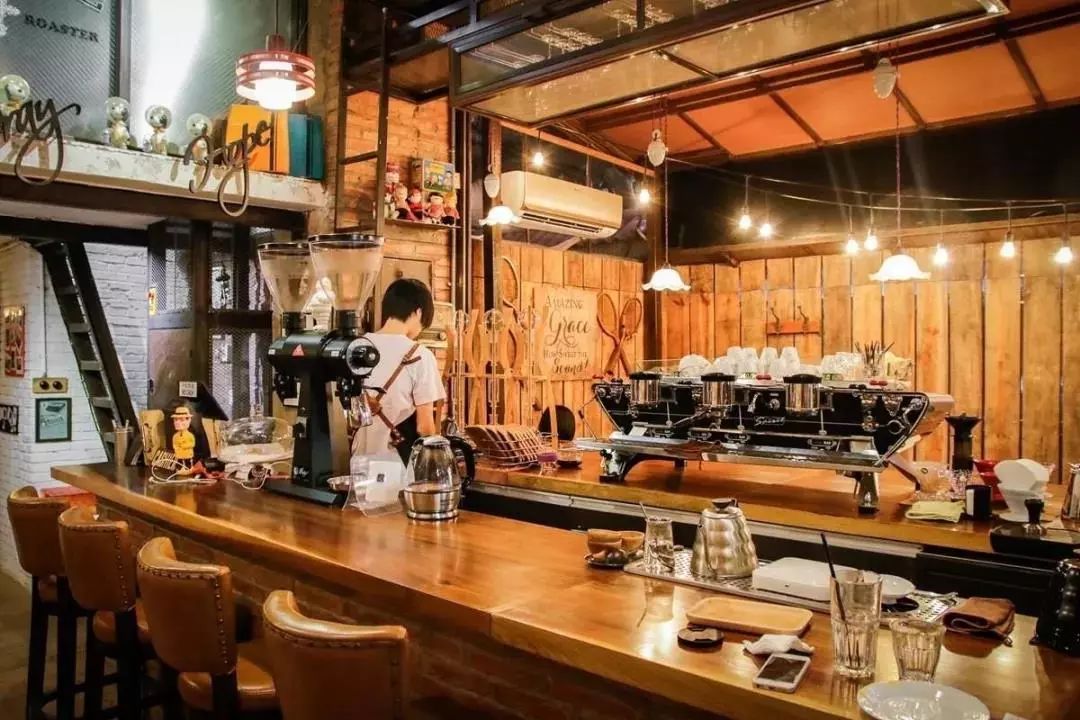 茑屋书店将登陆上海;上海新世界城携400家新品店重新开业;周杰伦“J-tea魔杰的茶”全球首店上海开业|猫头鹰商业周报