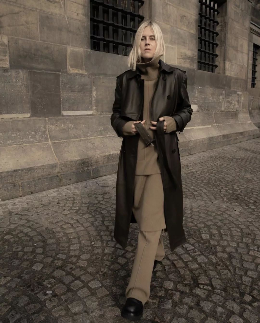 钟楚曦穿的黑色裙子,钟楚曦穿裙子