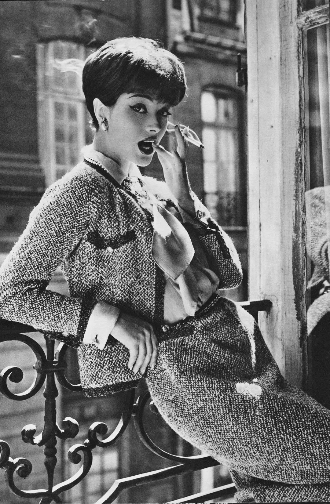 烦死了|你们这些男明星干嘛抢女装穿