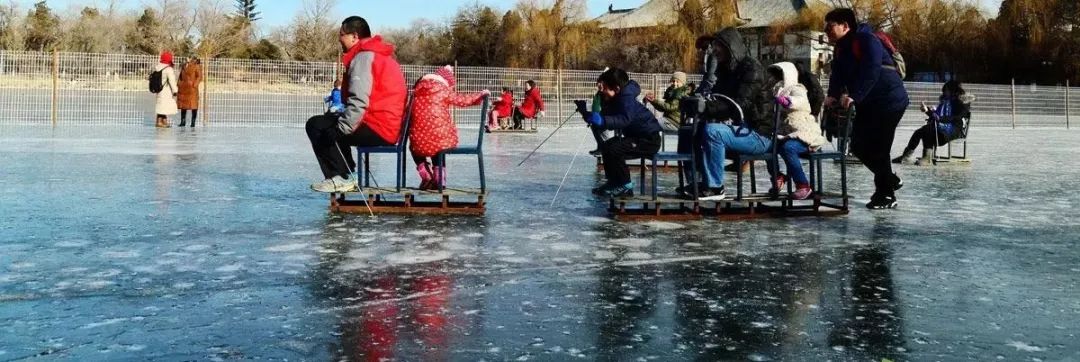 冰雪乐园北京雪圈畅玩,昌平绿洲水乡冰雪乐园