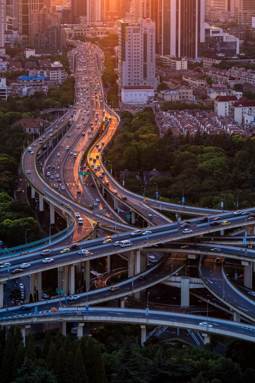 5000公里的国家,5000公里外看地球