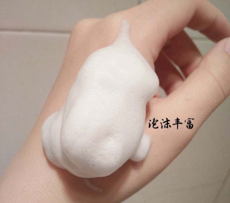 脸上搓出3斤泥!难怪又黄又暗又黑头!10秒给脸蛋“剥壳”,厉害