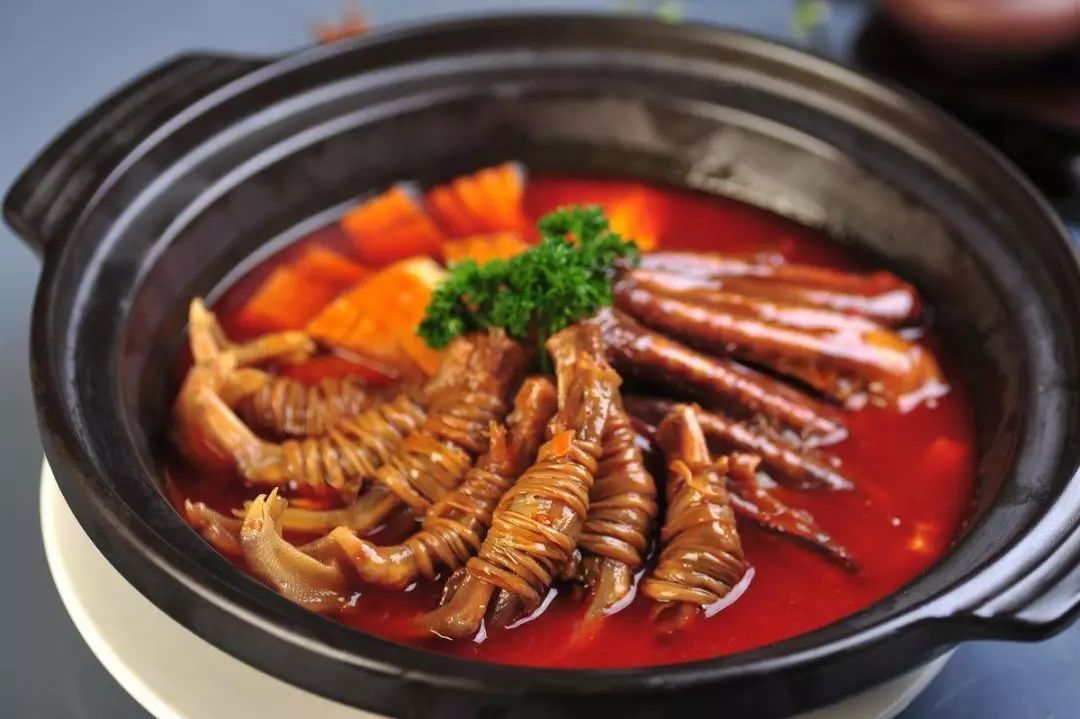 吃过10个算我输!本地人盖戳的年货清单揭秘