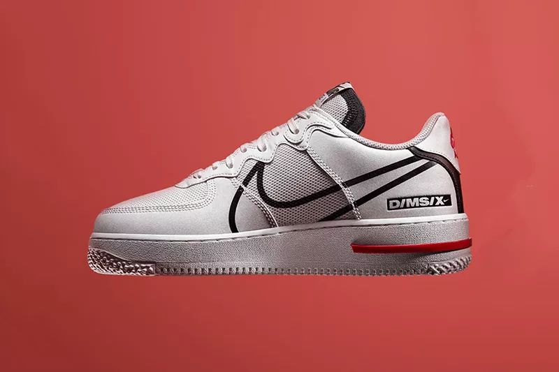 搭载react的跑鞋,af1react版价格
