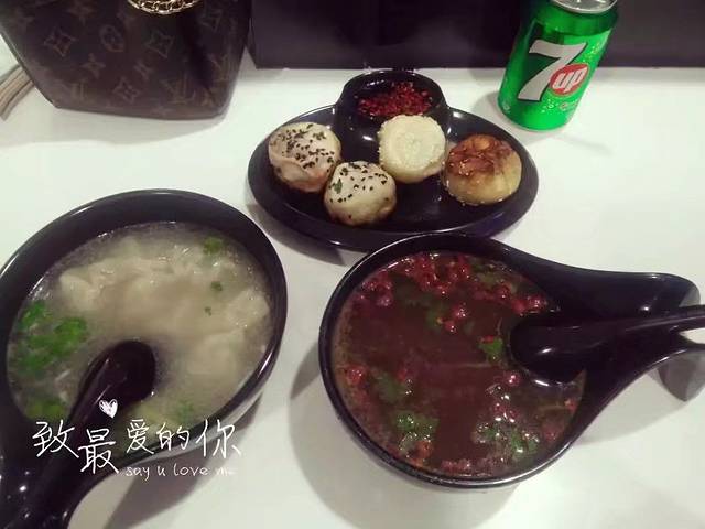 蜜月上海旅游攻略,上海迪士尼游玩美食攻略