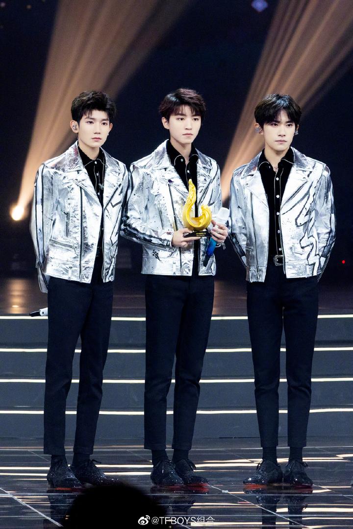 今年春晚“流量”多，看之前记得将这条“认脸”科普贴转给你爸妈