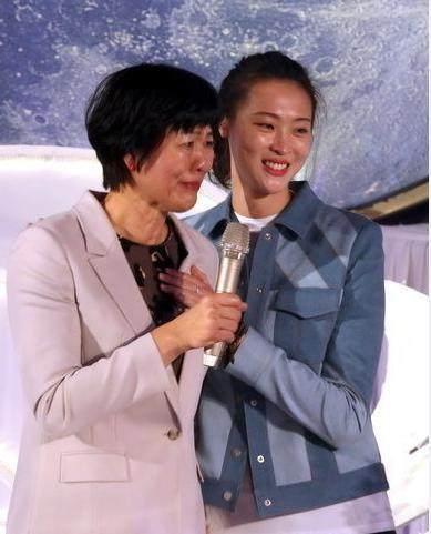 女排魏秋月生子实况,女排魏秋月出生日期