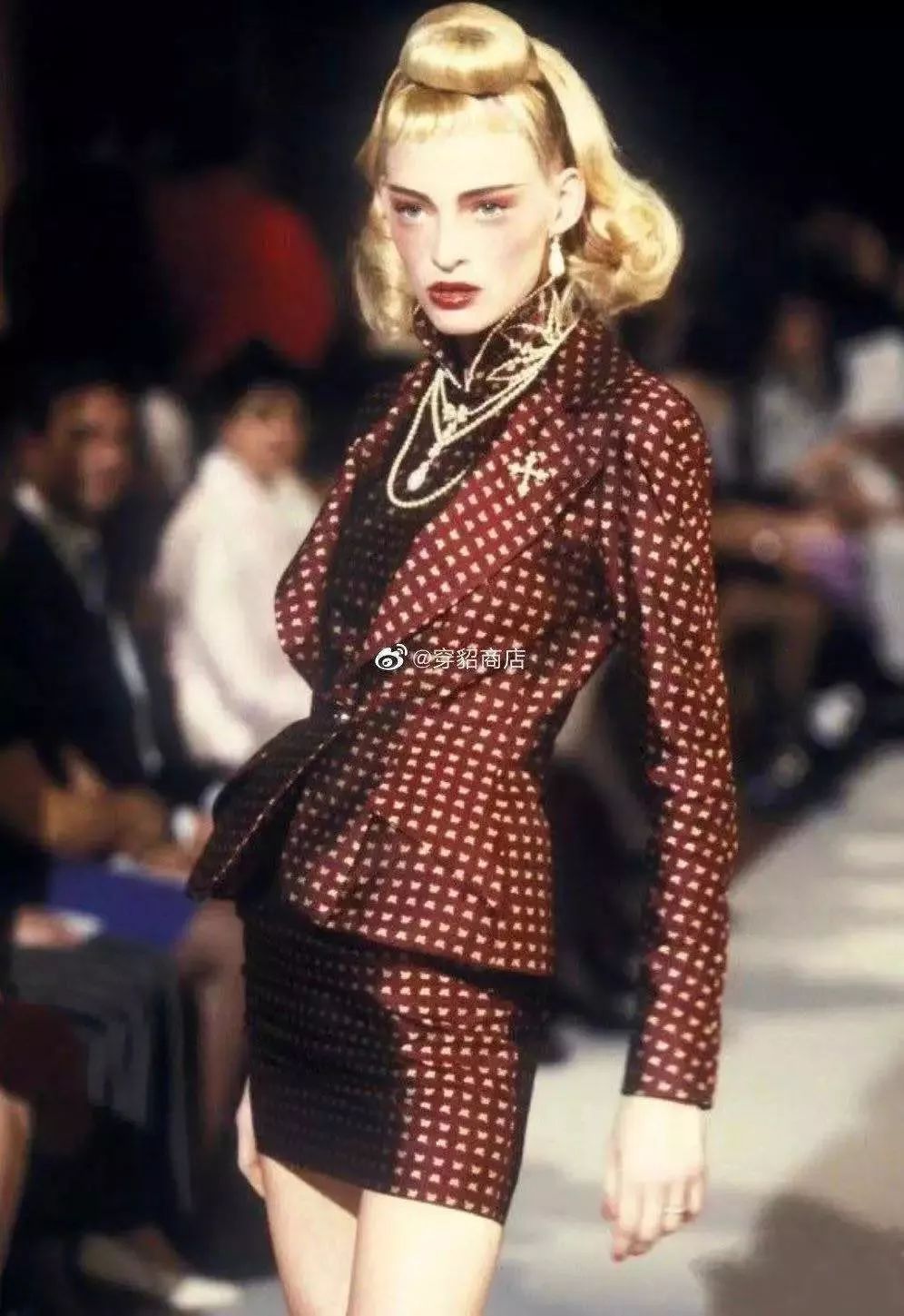 从东京到利物浦，他们寻找的不只是一件02年的yohji