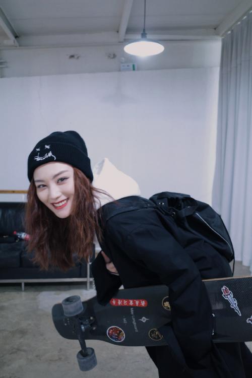 唐人街探案2尚语贤kiko同款手机,尚语贤kiko唐探三