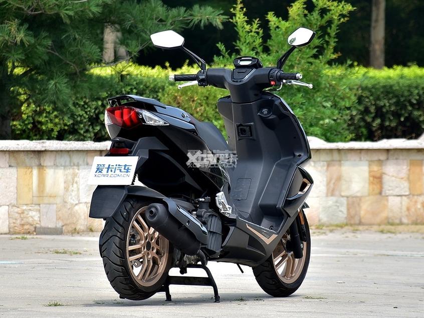 适合新手而且安全性高的摩托车,安全性高的摩托车推荐