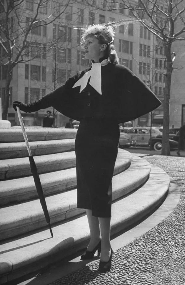 这位香奈儿的死对头，与迪奥先生齐名，打造出最原汁原味的法式优雅