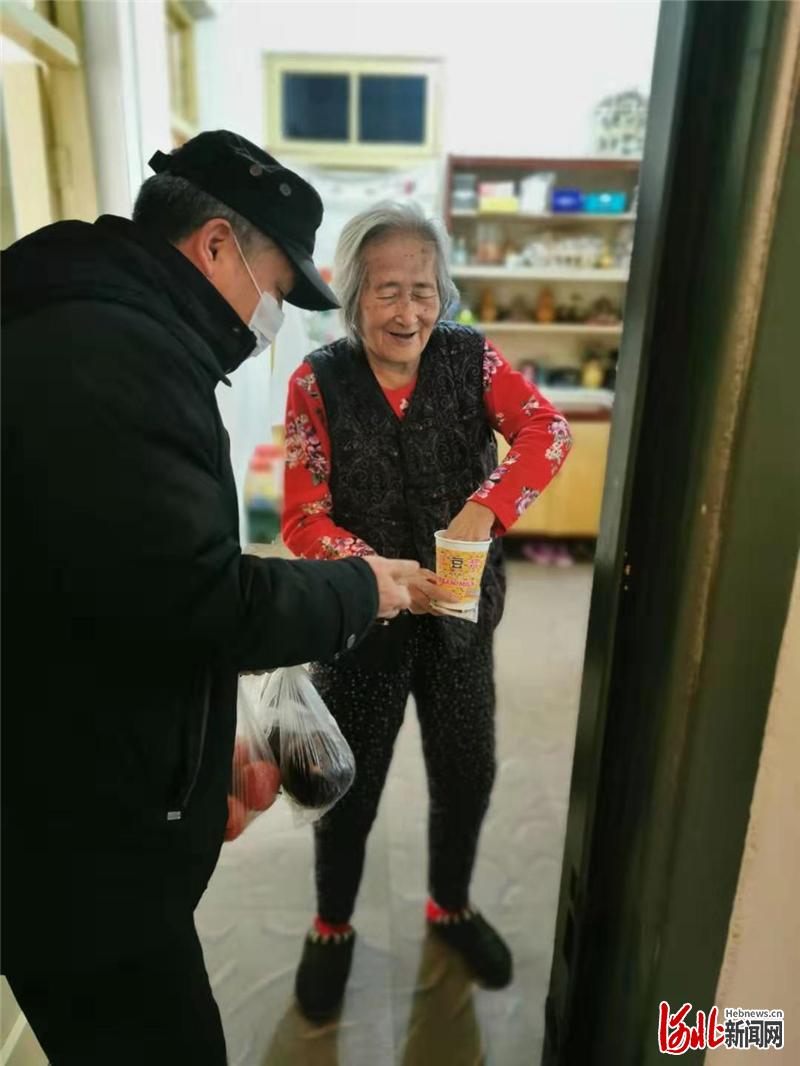 战“疫”时刻！河北石家庄铁道大学后勤中心为教职工代购蔬菜很硬核