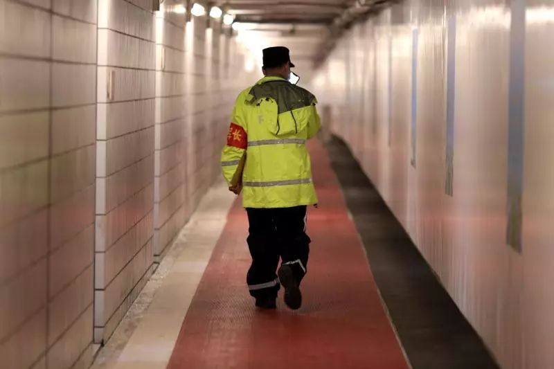 警察故事担一份责守一座城,民警故事正阳门下守门人