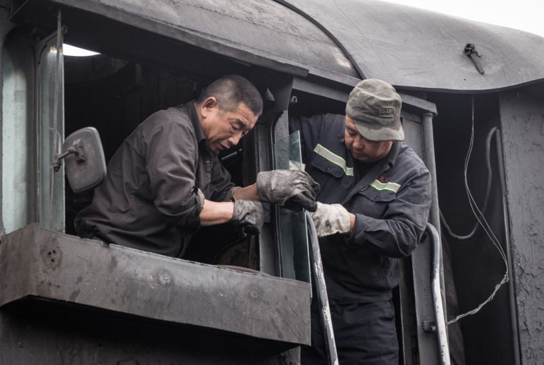 中国蒸汽机车纪录片,拍摄中国的最后一辆蒸汽机车