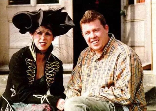 麦昆13年照片,麦昆怎么去世的