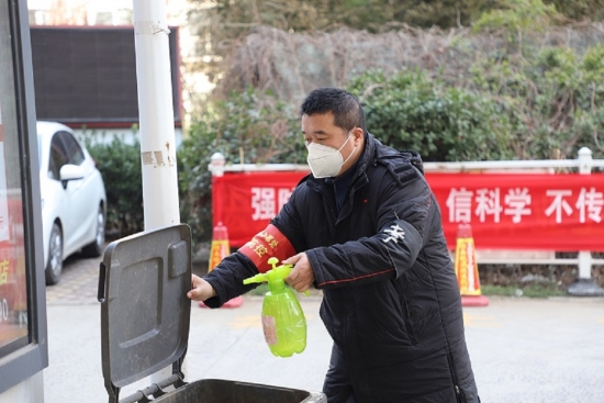 睢阳区新城街道办事处：两个“袖章”的故事