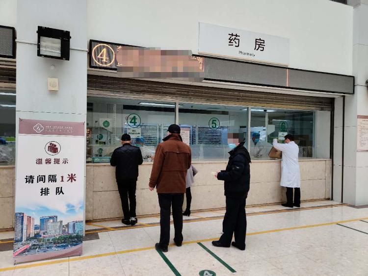 济南药店恢复止咳药品销售 (济南暂停销售发烧咳嗽药品)