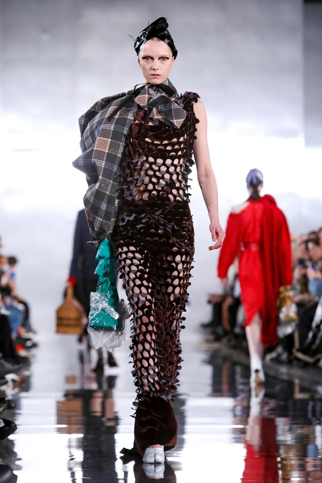 巴黎时装叫什么,什么是巴黎时装