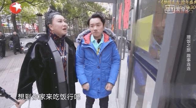 朱广权对决李佳琦，收割1.2亿流量：这背后有你不知道的顶级秘诀