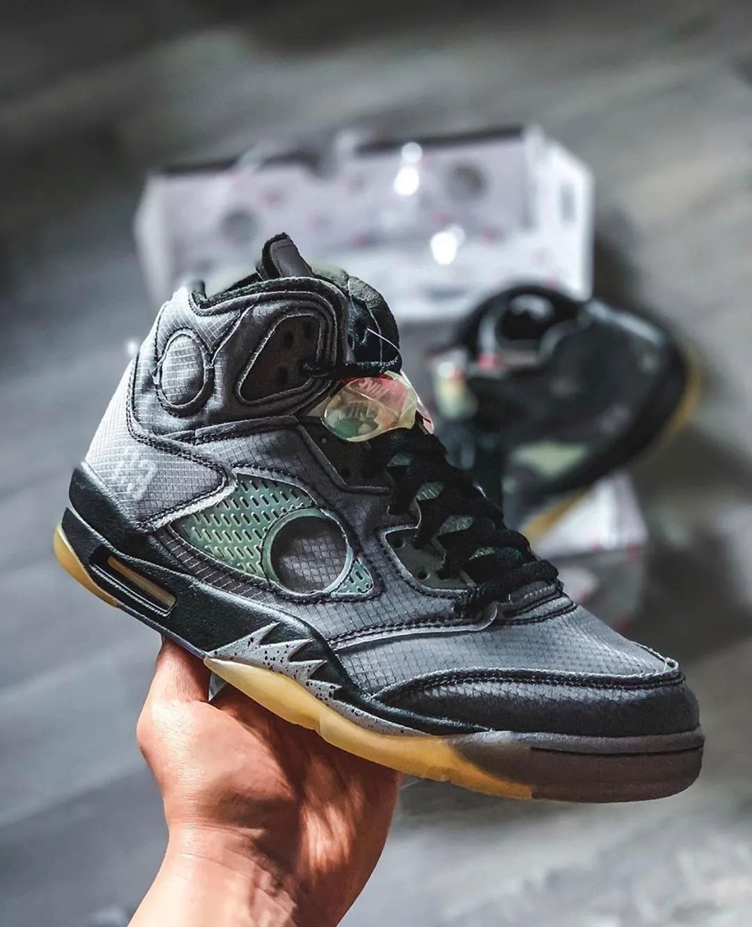 最近降价很多的鞋子,涨价最多的鞋子