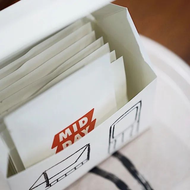 10元能买一杯奶茶,10块钱够买一杯奶茶吗