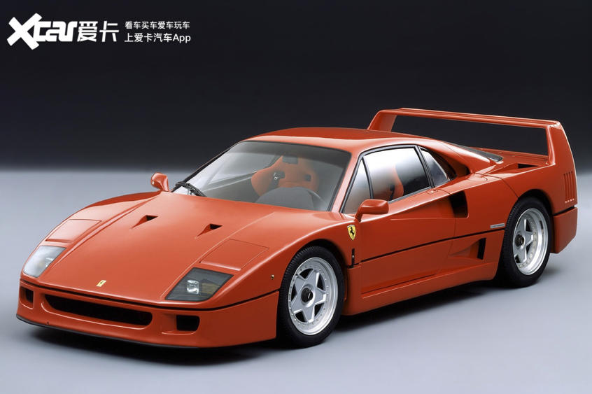 见一辆少一辆1300多辆的法拉利F40又着了