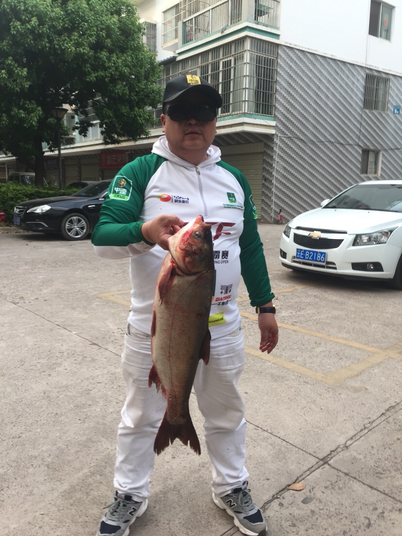 身着战袍,穿上节日盛装为祖国庆生