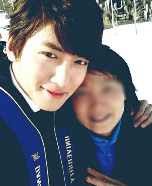 池昌旭出道10年,池昌旭从小到大的经历