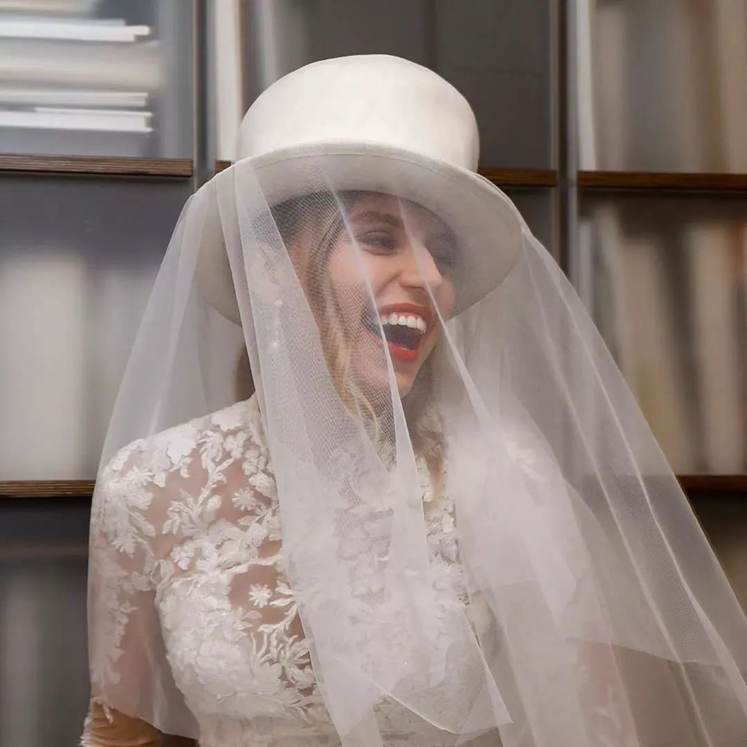 十二星座的专属婚纱,适合12星座风格的婚纱