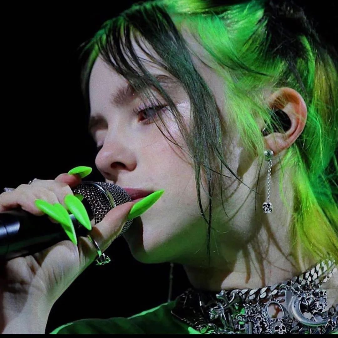 TS、Billie等人背后的高级定制珠宝商们