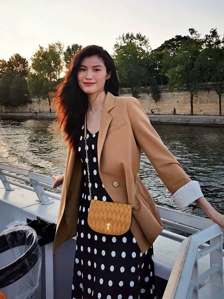 开春穿搭西装收腰裙,西装内搭裙子高级感减龄潮款