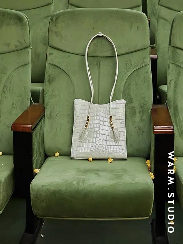 比较实惠的设计师品牌包包,设计师品牌的包包推荐