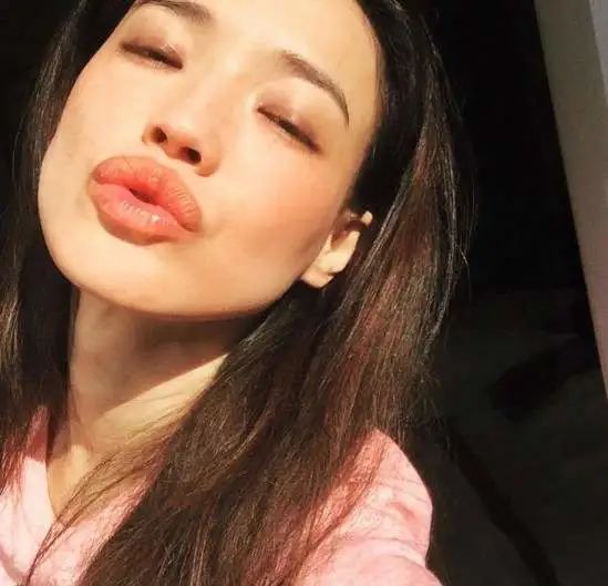 嘴唇干裂起皮等皮掉了涂唇膏,嘴唇干脱皮用什么唇部护理比较好?