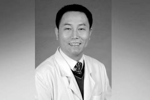 沉痛哀悼光荣牺牲的医护人员,痛悼抗疫牺牲医务者