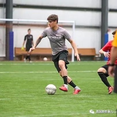 内马尔老妈和弟弟,内马尔52岁母亲近况