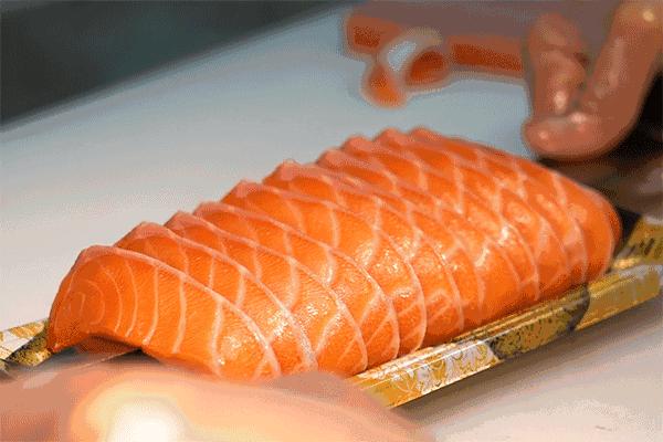 女人体内查出活虫只因一个菜,女子体内取出活虫只因爱吃