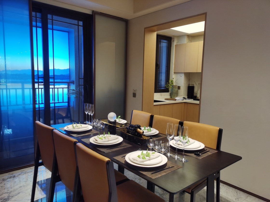 居然之家和红星美凯龙哪个装修好,富森美和红星美凯龙哪个便宜