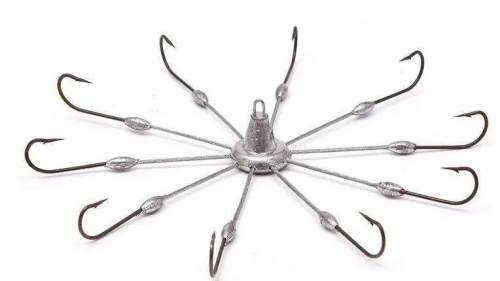 有人用禁用渔具在汉江一桥捕捉产卵的鱼！谁来管管？