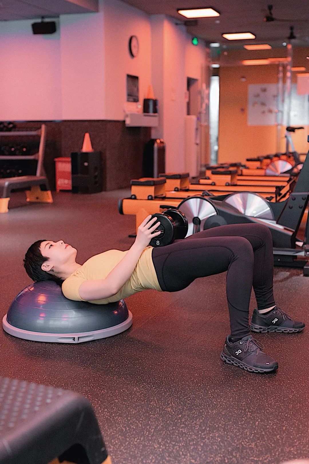 李涛|均价1000块一条的运动紧身裤，好在哪儿？