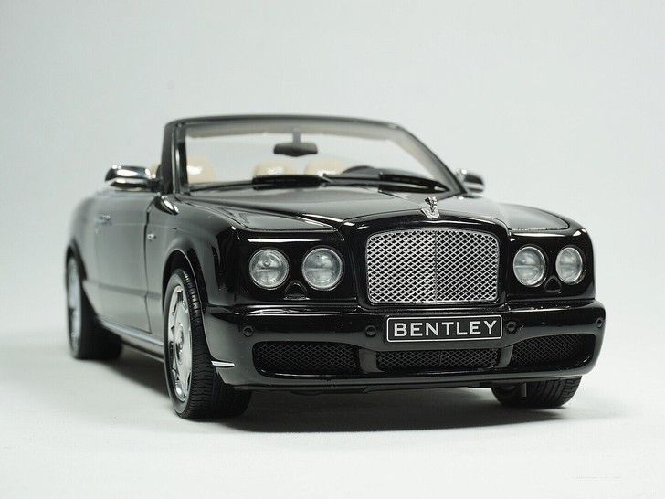 雅而致俊-迷你切BentleyAzure模型随拍