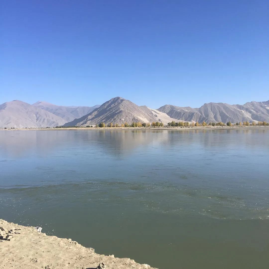从日喀则出发珠穆朗玛峰旅游,日喀则能看到珠穆朗玛峰吗