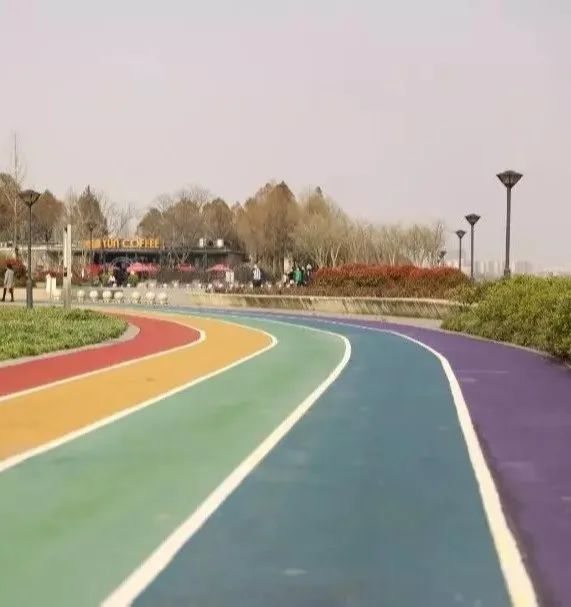 健身步道最新视频,健身走起跟着节奏嗨起来