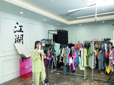 引流流量直播,吸流量的直播